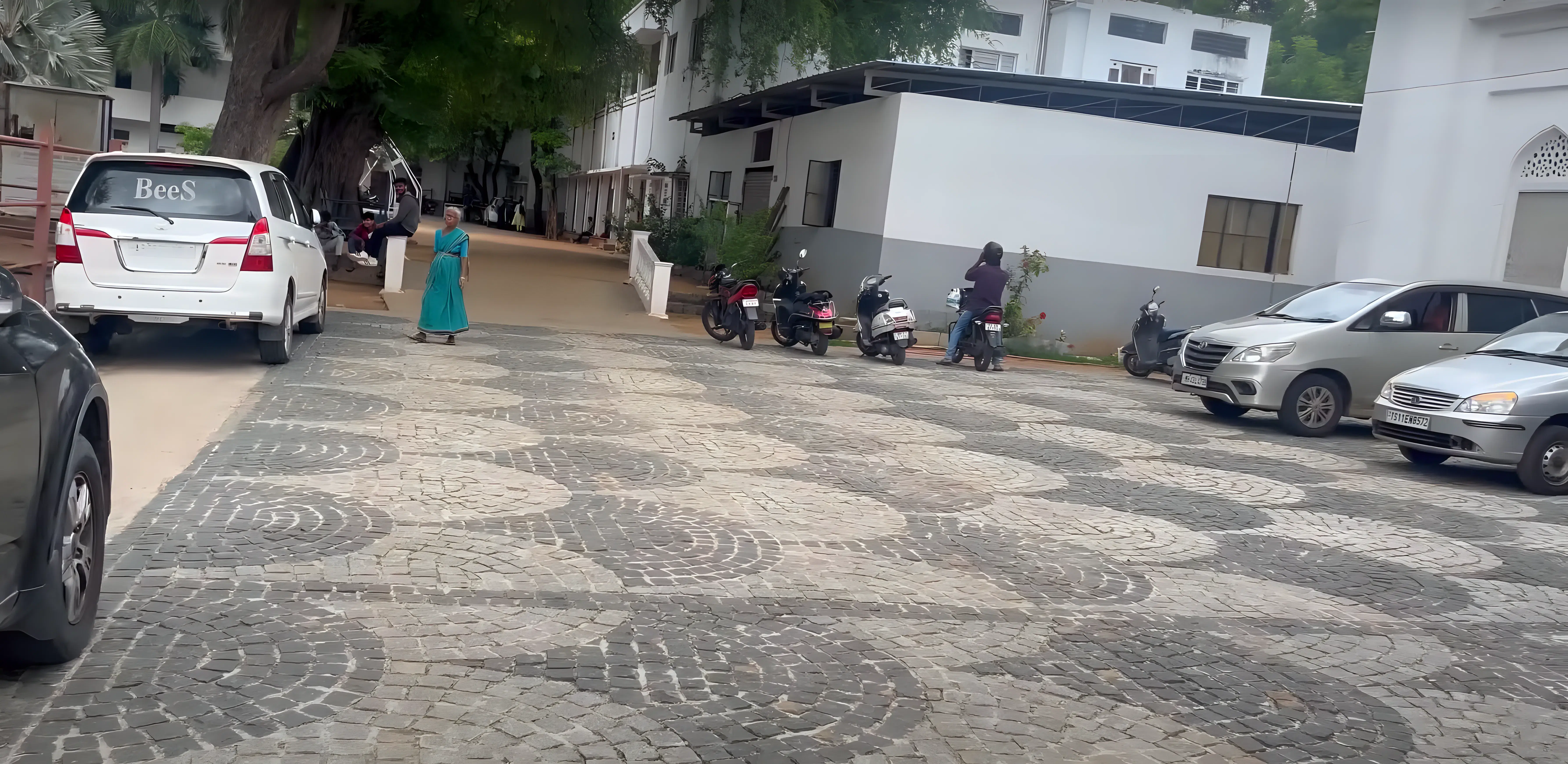 Nawab Shah Alam Khan College of Engineering & Technology Hyderabad campus photo 6